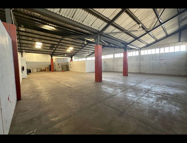 5,007M² WAREHOUSE FOR SALE IN PAARDEN EILAND